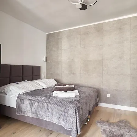 Apartament Platinum - Parking - Klimatyzacja - Winda - Self Check In Wrocław